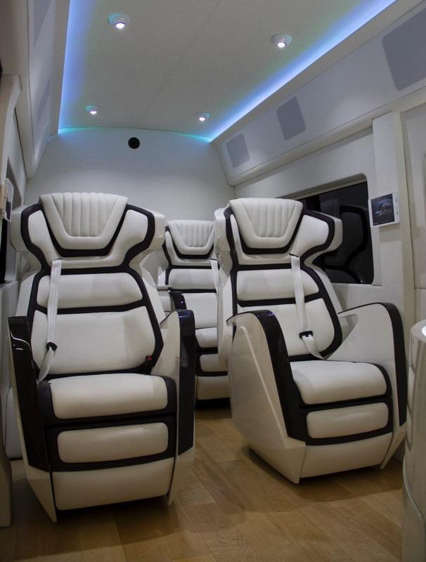 FordSkylinerTransitConceptinterior