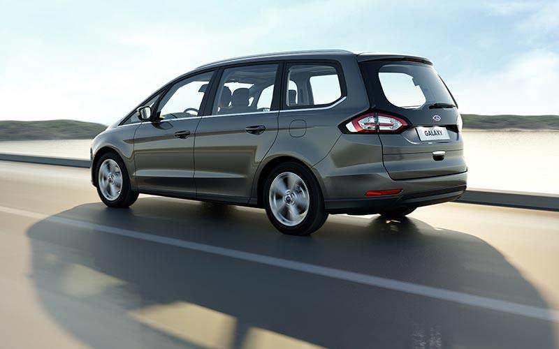 FordGalaxy2015_Titanium_02