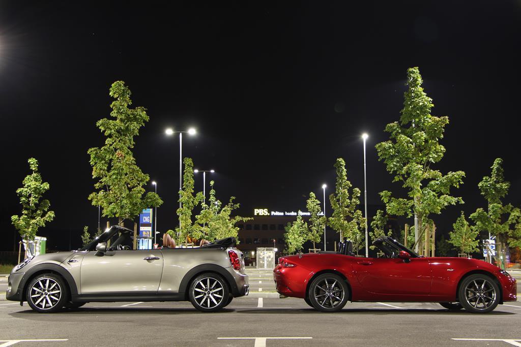 mini-vs-mazda-12